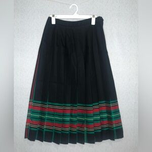 Vintage Pendleton Pleated Skirt Women's Size 10 Black Green Red 100% Wool USA